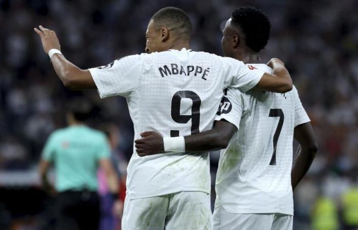 Kylian Mbappé wins the battle against Vinicius Jr!