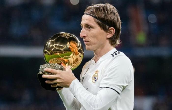 Luka Modric sent his Golden Ball to a young disabled player