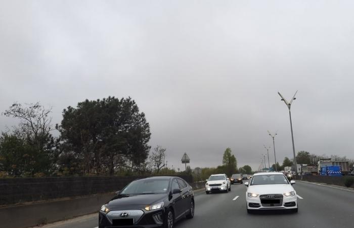 heavy traffic jams on the Bordeaux ring road