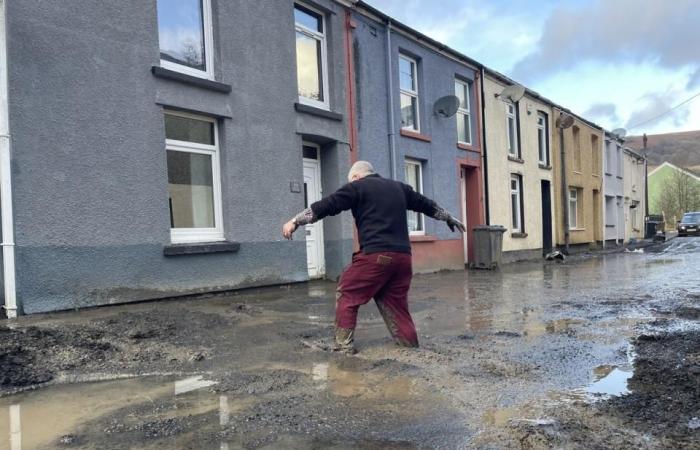 Met Office issues new UK weather warnings for rain with further flooding possible