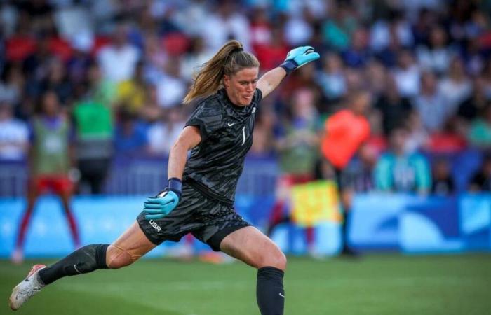 Soccer. At 36, American goalkeeper Alyssa Naeher will retire from international football