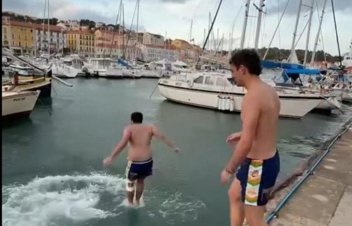 VIDEO. In Aude, these rugby players celebrate their victory in a totally crazy way!