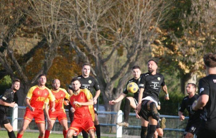 Salies-du-Salat. L’Isle and Boulogne leave each other back to back