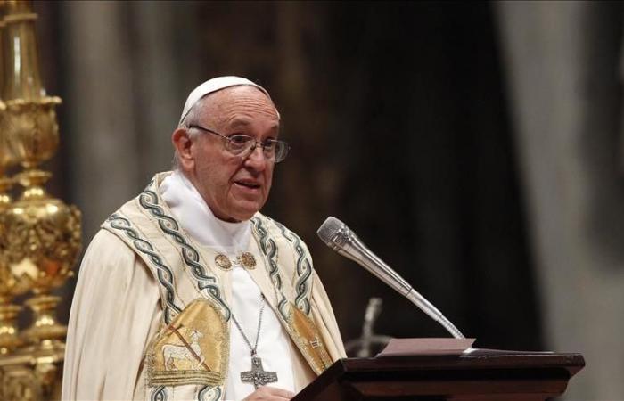 Absence of Pope Francis at the Reopening of Notre-Dame