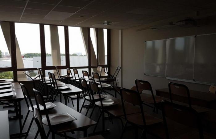 Strike and death of college in Vitry-sur-Seine