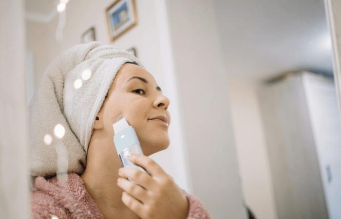 Sponges, brushes or spatulas for cleaning the skin: which ones to choose?