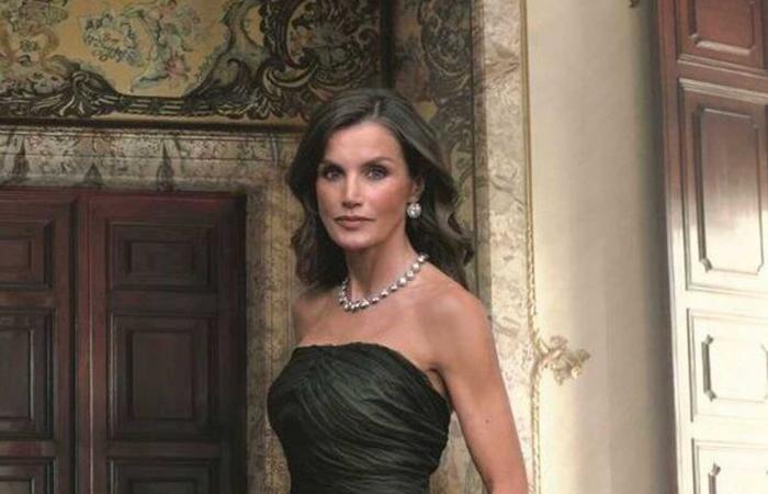 Queen Letizia looks majestic with her vintage Balenciaga cape created for the wedding of King Juan Carlos