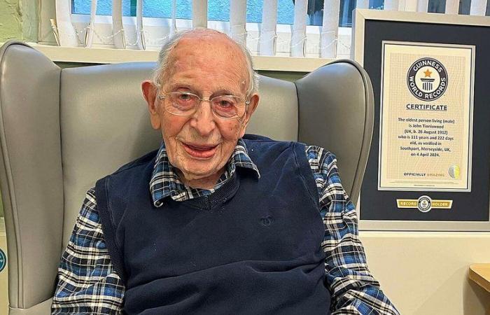 He was “the oldest man in the world”: aged 112, John Tinniswood died