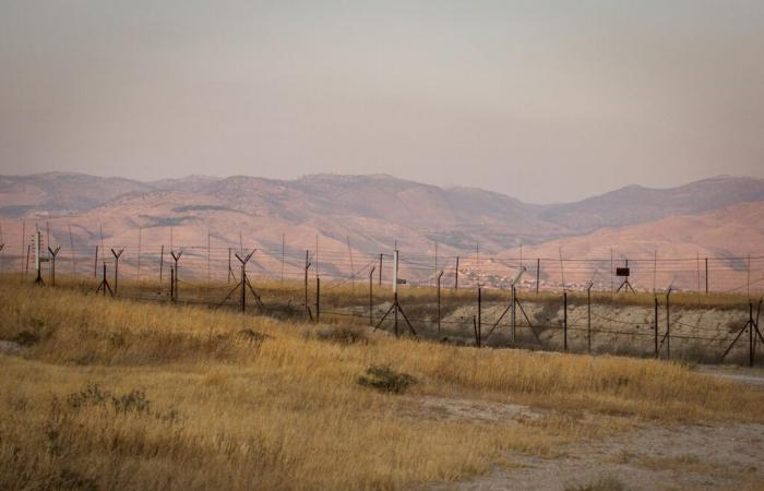 Katz restarts construction of fence along border with Jordan