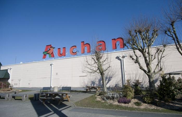 “They are going to drink champagne and 5 km away there are layoffs”, the unions mobilized against the inauguration of an Auchan