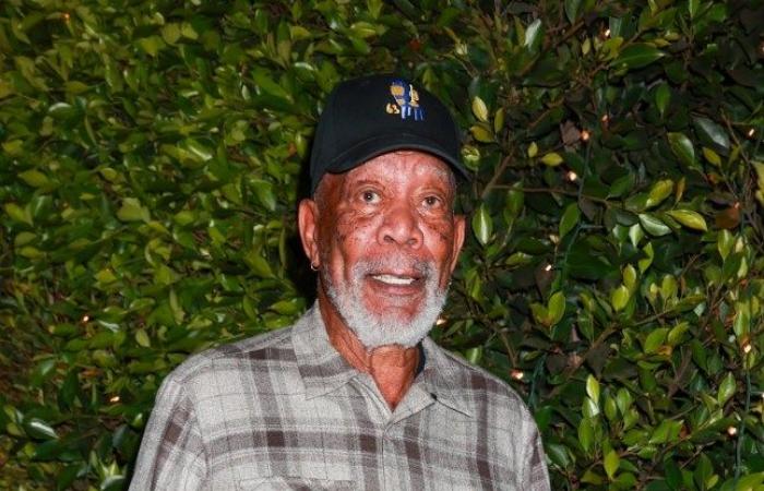 Morgan Freeman, 87, looks sprightly in vibrant appearance after sparking health concerns