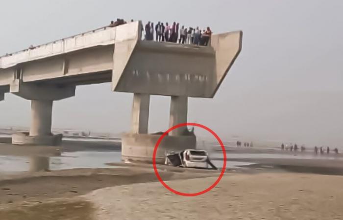 three people die after falling from unfinished bridge