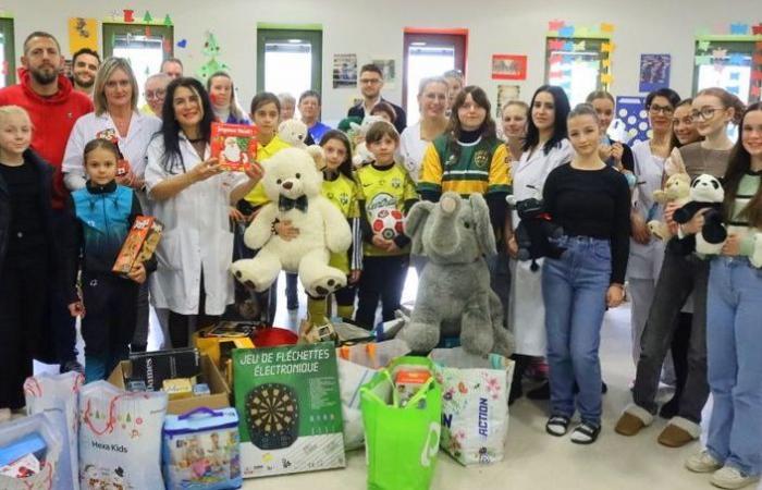 Stars of Champagne: toys at Christmas in hospitals in the Ardennes