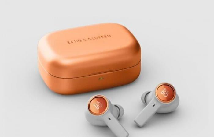 Bang & Olufsen’s $500 Beoplay Eleven headphones have replaceable batteries, but there’s a catch