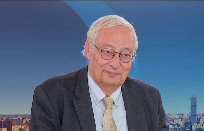 “it is a situation of freezing of fighting in asymmetrical conditions”, analyzes Bertrand Badie, specialist in international relations