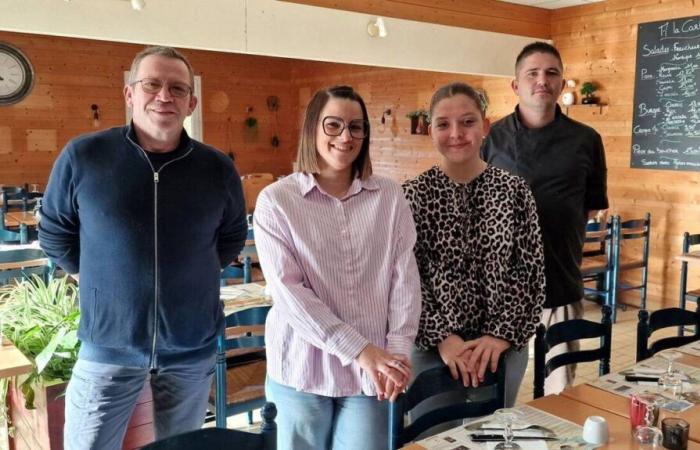 This couple takes over a bar-restaurant in Côtes-d'Armor that they ran almost ten years ago