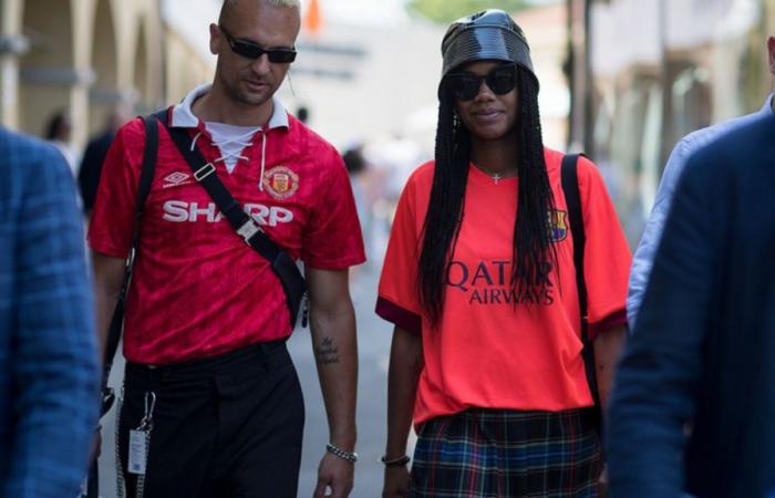 How did fashion take over the football jersey to make it a must-have?