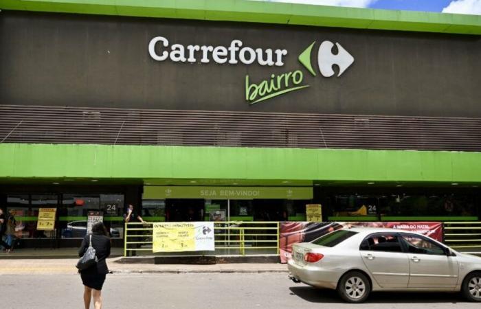 meat delivery drivers applaud Carrefour's apology