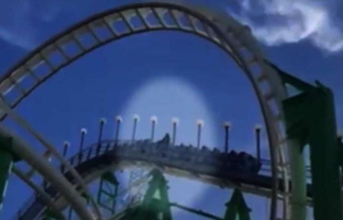 ON VIDEO | Poorly attached: its protective barrier opens in the middle of a roller coaster