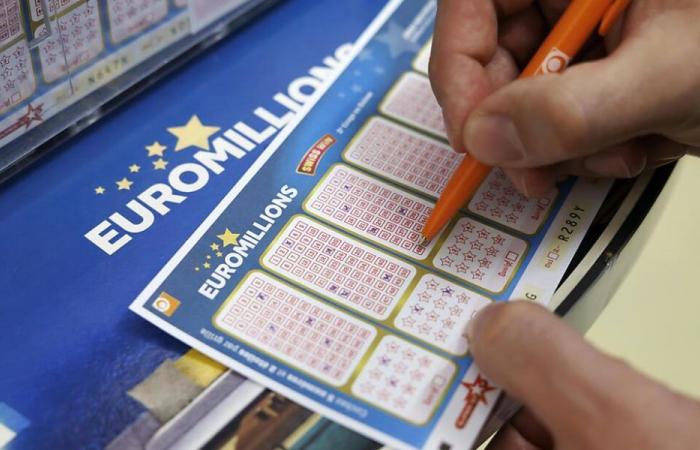 The jackpot of 197.9 million fell at the Euro Millions