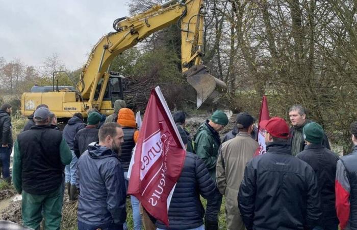 In Mayenne, farmers denounce “administrative burden” by draining a stream