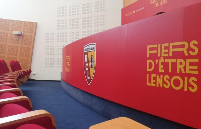 Follow live the start of training then conferences before Reims-RC Lens