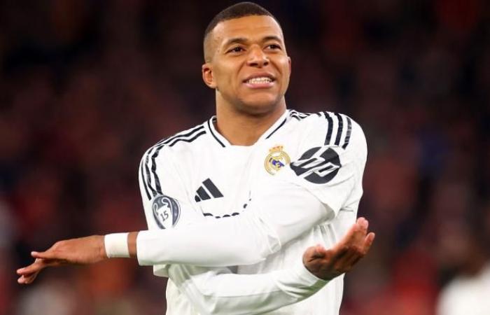 Kylian Mbappe defended by Jude Bellingham as former Real Madrid star slams Anfield performance