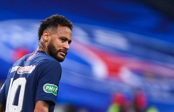 Neymar paid to applaud the fans, PSG still mocked