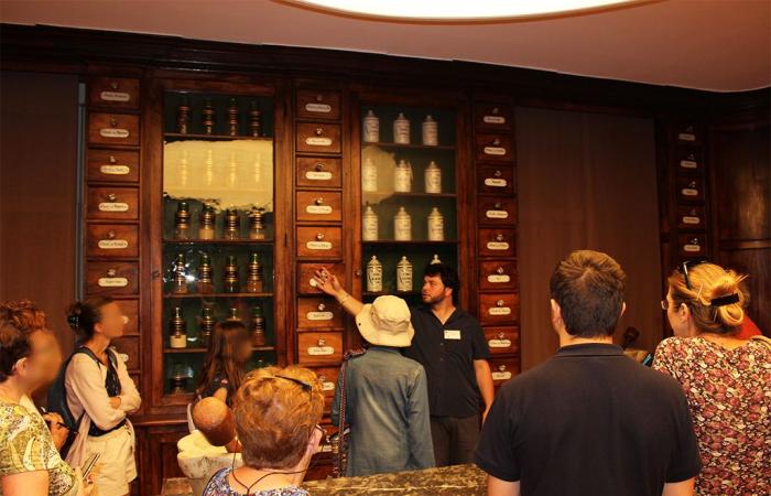 GUIDED TOUR OF THE PHARMACY OF THE OLD HOSPITAL Mende Friday December 27, 2024