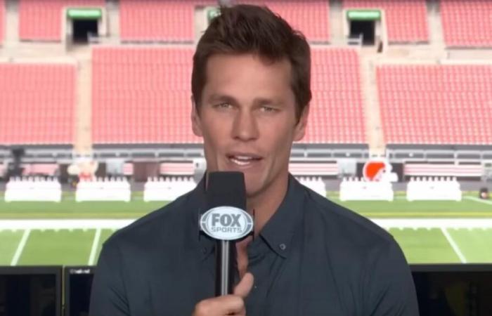 After Tom Brady Was Told On Live TV He Has To Work On Thanksgiving, Fans Have Some Great Reactions