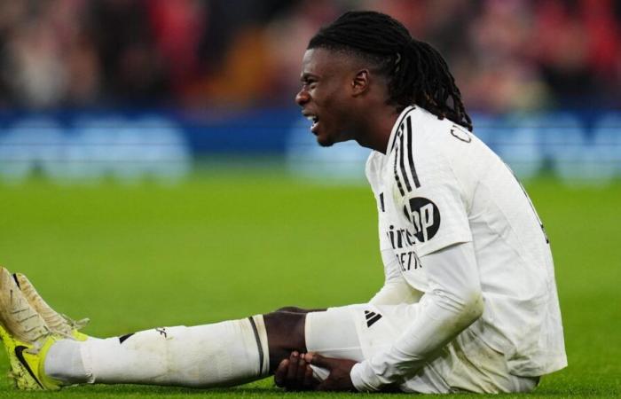 Eduardo Camavinga Hobbles Off Against Liverpool to Deepen Real Madrid Injury Troubles