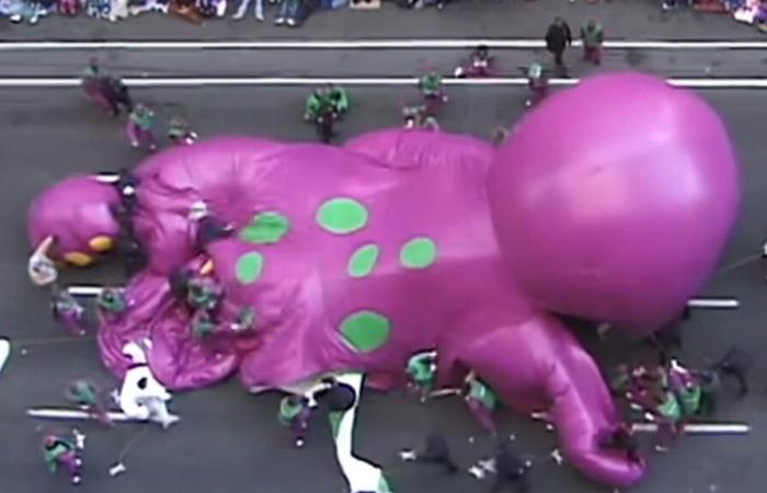 Barney Balloon Collapsed During 1997 Thanksgiving Parade: ‘We Watched Barney Die’