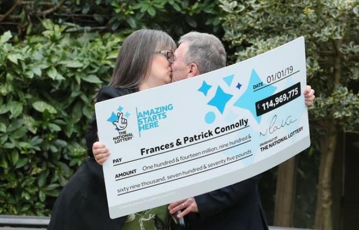 Who are the 10 biggest UK lottery winners?