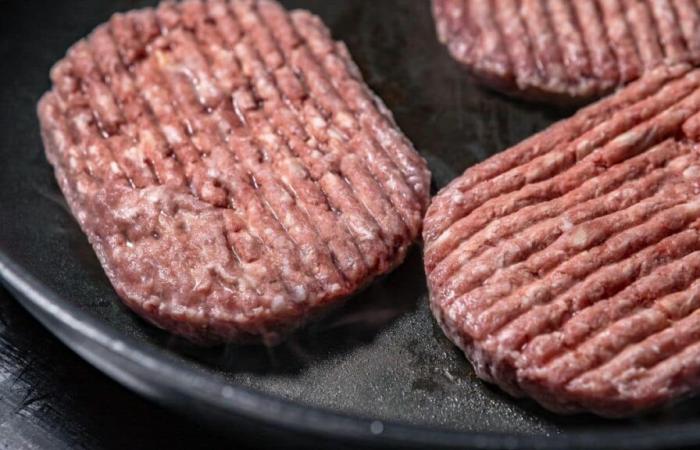 Leclerc launches an urgent recall of these ground steaks which are dangerous for your health