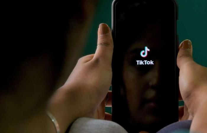 Teenagers will no longer be able to use beauty filters, TikTok announces