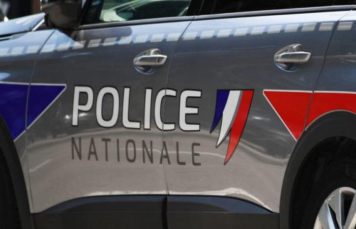 Besançon. Two teenage girls beat up their friend and film the scene