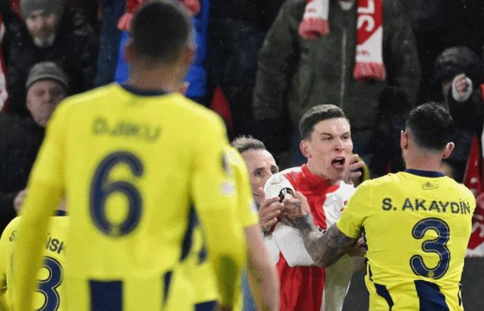 Match report | Stegemann hands out eleven yellow cards: Fener wins happily in Prague | Slavia Prague – Fenerbahce SK 1:2 | 5th matchday | Europa League 2024/25