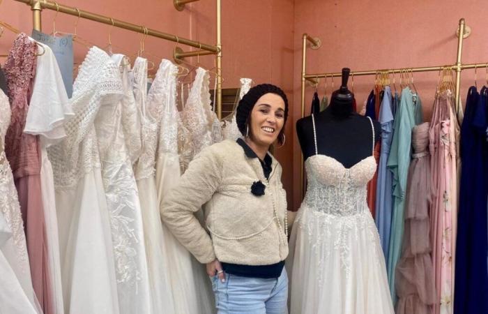 she organizes a wedding dress parade