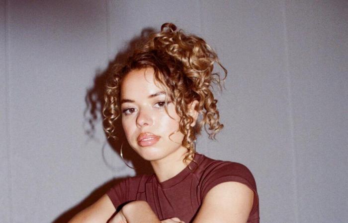 Nilüfer Yanya, an eclectic musician and a Londoner of her time