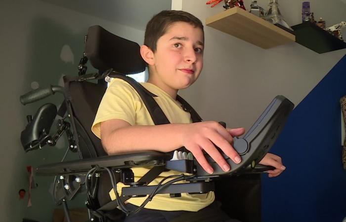 TESTIMONY. “My illness is Duchenne muscular dystrophy”, at 13, Tom dreams of traveling in his wheelchair