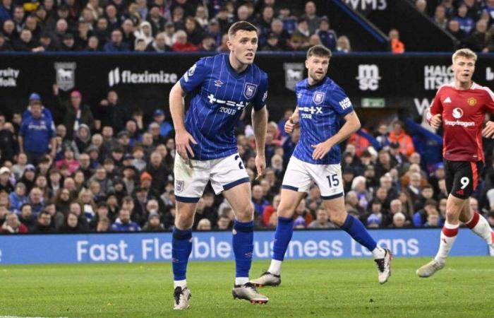 Defender Dara O’Shea addresses back injury he suffered against West Ham after Manchester United draw