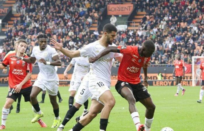 EA Guingamp. Sohaib Nair banned for one match