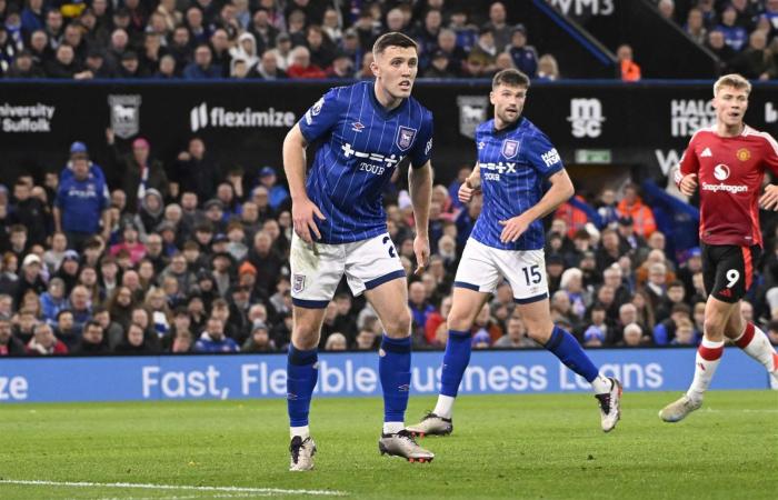 Defender Dara O’Shea addresses back injury he suffered against West Ham after Manchester United draw