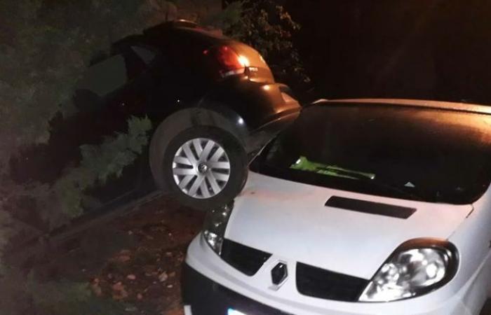 “He ended up on the roof of my vehicle!” : resident of a bend, she denounces the drivers who crash into her house