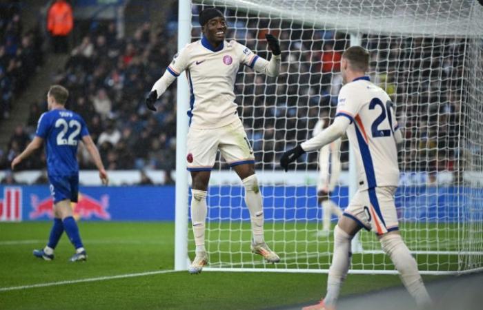 Chelsea consolidates its 3rd place at Leicester (2-1)