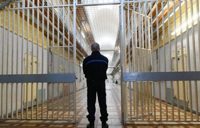 Indicted for attempted murder, a man found dead in his cell in Saint-Brieuc