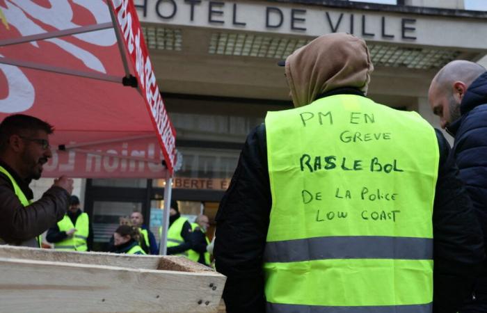 Described as “low cost”, municipal police strike and demonstrate in Oise