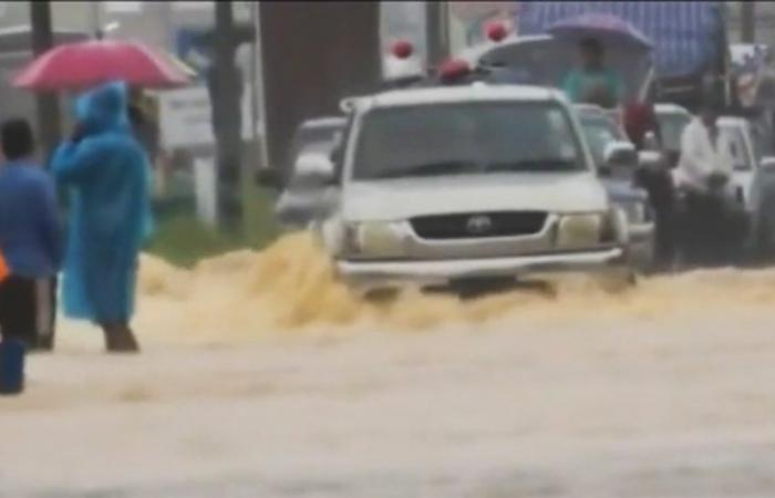 Several provinces in southern Thailand swept away by heavy flooding