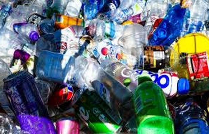 In Busan, South Korea, negotiations on the plastic pollution treaty are worryingly behind schedule – VivAfrik