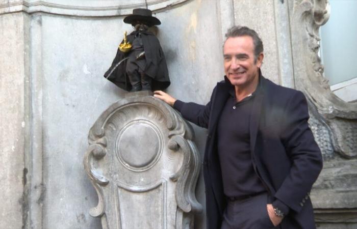 “I always felt very good here”: Jean Dujardin seen in Brussels alongside Manneken-Pis for a very special reason